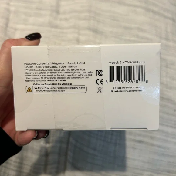 iHome Magnetic Charging Car Mount - Black - Picture 4 of 4